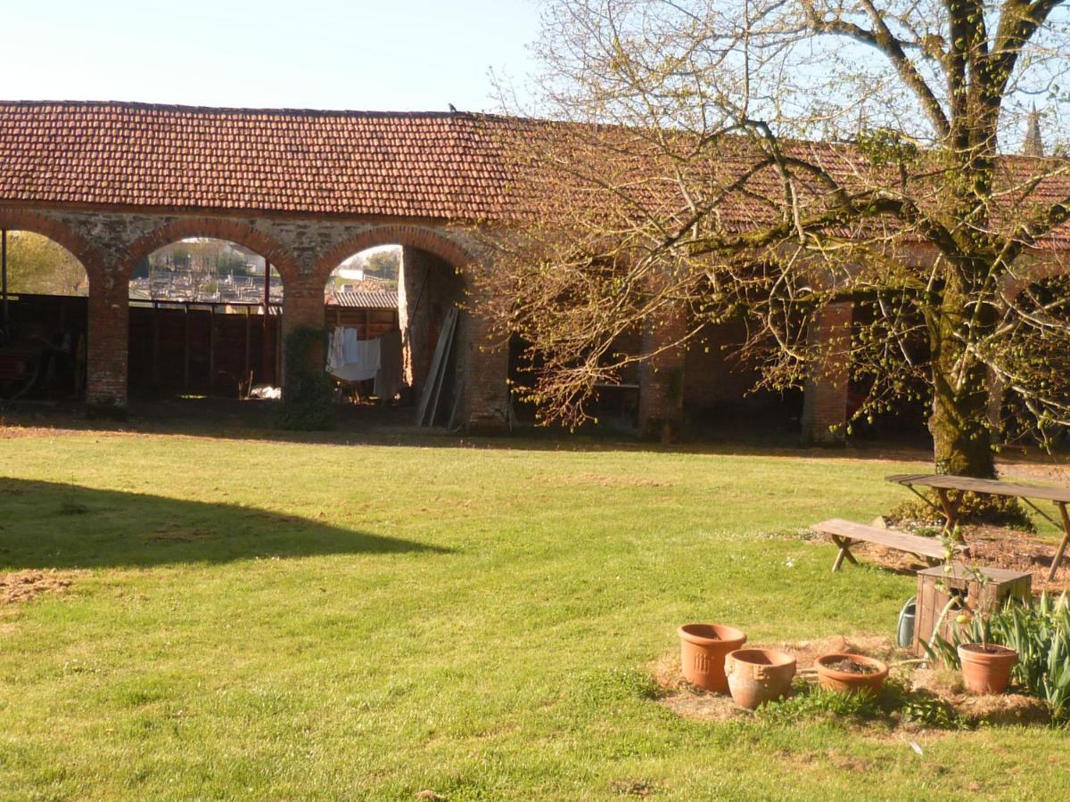 Le Logis Les Pineaux Exterior foto