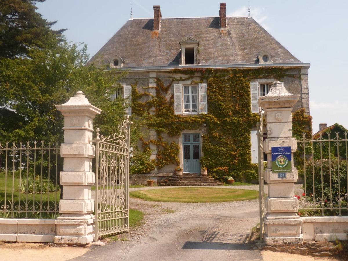 Le Logis Les Pineaux Exterior foto